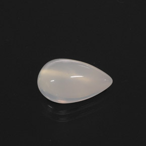 3.15カラットの天然イエロー＆ホワイトファイアーオパール（13.4×9.1 mm・透明）