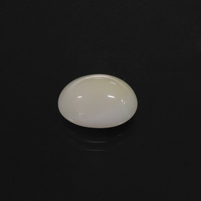 4.07カラットの天然イエロー＆ホワイトファイアーオパール（12.5×9.7 mm・透明）