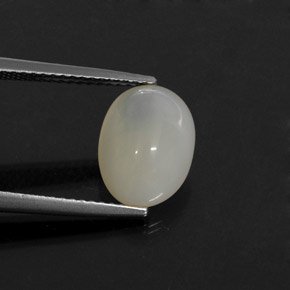 2.63カラットの天然イエロー＆ホワイトファイアーオパール（11×8.3 mm・透明）