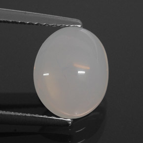 1.72カラットの天然オレンジホワイトファイアーオパール（9.7×8.3 mm・透明）