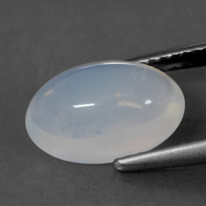2.32カラットの天然イエロー＆ホワイトファイアーオパール（10.9×7.3 mm・透明）