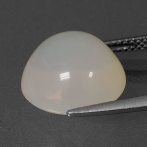 7.55カラットの天然イエロー＆ホワイトファイアーオパール（13.13 mm・透明）
