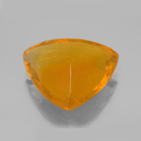 8.88カラットの天然イエローオレンジファイアーオパール（17×16.3 mm・トリリアント）