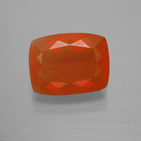 3.70カラットの天然オレンジファイアーオパール（12.2×9.4 mm・クッションカット）