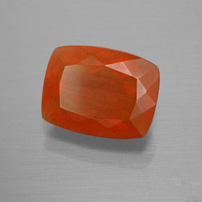 3.70カラットの天然オレンジファイアーオパール（12.2×9.4 mm・クッションカット）