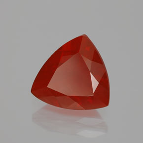 2.46カラットの天然オレンジレッドファイアーオパール（10.5×10.1 mm・トリリアント）