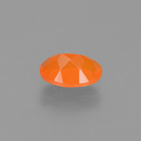 0.48カラットの天然オレンジファイアーオパール（7×5.1 mm・オーバルカット）