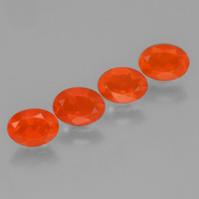1.81カラットの天然オレンジファイアーオパール（6.9×5 mm・オーバルカット）