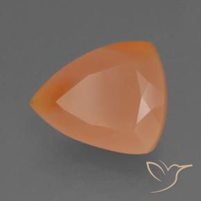 1.34カラットの天然ウォームアプリコットオレンジファイアーオパール（9.3×7.7 mm・トリリアント）