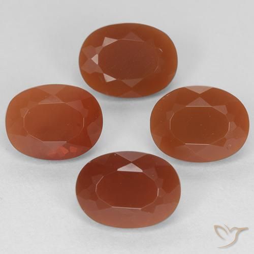 Shop natural 2.87ct ミディアムダークレッド ファイアオパール gems, 楕円形, from メキシコ at GemSelect. In stock, global shipping!
