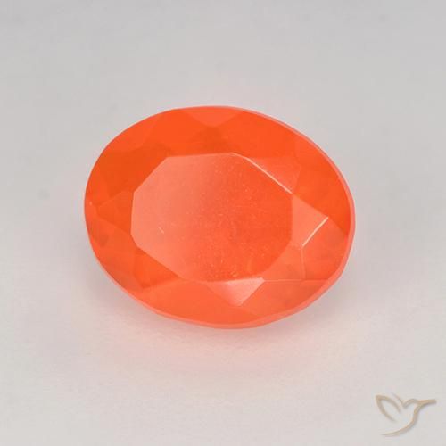 0.80カラットの天然ミディアムオレンジファイアーオパール（8.3×6.6 mm・オーバルカット）