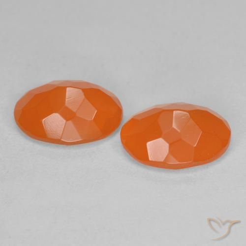 Shop natural 1.44ct ウォームアプリコットオレンジ ファイアオパール gems, 楕円形, from メキシコ at GemSelect. In stock, global shipping!