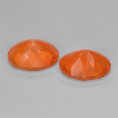 1.52カラットの天然深い赤みがかったオレンジファイアーオパール（8.1×6 mm・オーバルカット）