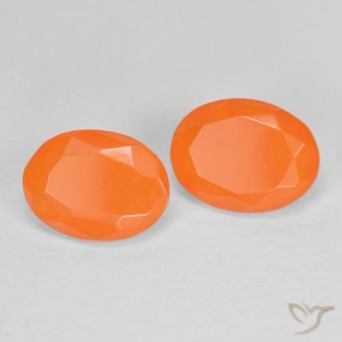 Shop natural 1.31ct ミディアムオレンジ ファイアオパール gems, 楕円形, from メキシコ at GemSelect. In stock, global shipping!
