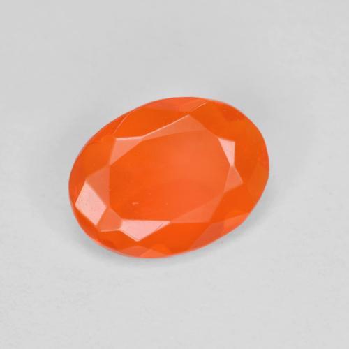 0.53カラットの天然ファイアオレンジファイアーオパール（8×6 mm・オーバルカット）