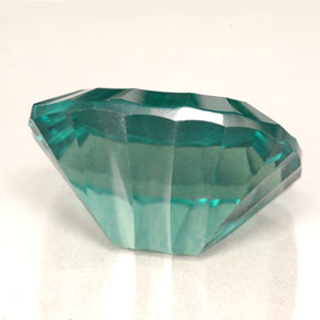 22.87カラットの天然エレクトリック青みがかった緑フローライト（20.2×15 mm・クッションカット）