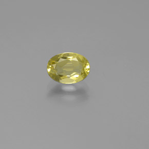 0.74カラットの天然イエローゴールデンベリル（7.1×5.1 mm・オーバルカット）