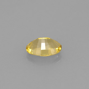 0.68カラットの天然イエローゴールデンベリル（6.9×5.1 mm・オーバルカット）
