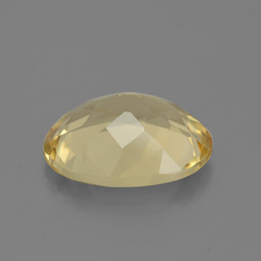 2.95カラットの天然イエローゴールデンベリル（11.3×8.8 mm・オーバルカット）