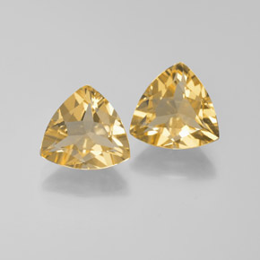 カラットの天然イエローゴールデンベリル（8.3×8.1 mm・トリリアント）