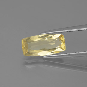 1.75カラットの天然イエローゴールデンベリル（12.1×5.8 mm・クッションカット）