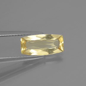 1.75カラットの天然イエローゴールデンベリル（12.1×5.8 mm・クッションカット）