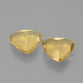 カラットの天然イエローゴールデンベリル（10.2×10 mm・トリリアント）