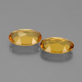 3.67カラットの天然ダークゴールデンゴールデンベリル（10.9×7.1 mm・オーバルカット）