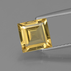 1.33カラットの天然ゴールデンイエローゴールデンベリル（6.9×6.8 mm・四角）