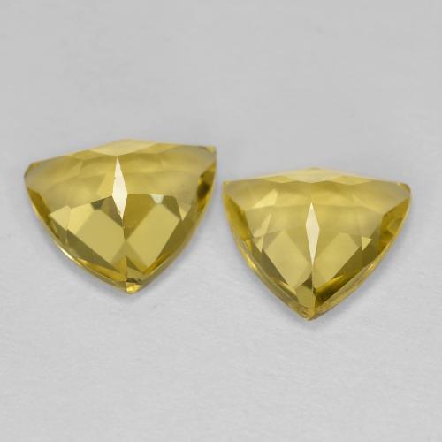 2.55カラットの天然黄色がかったゴールドゴールデンベリル（8×8 mm・トリリアント）