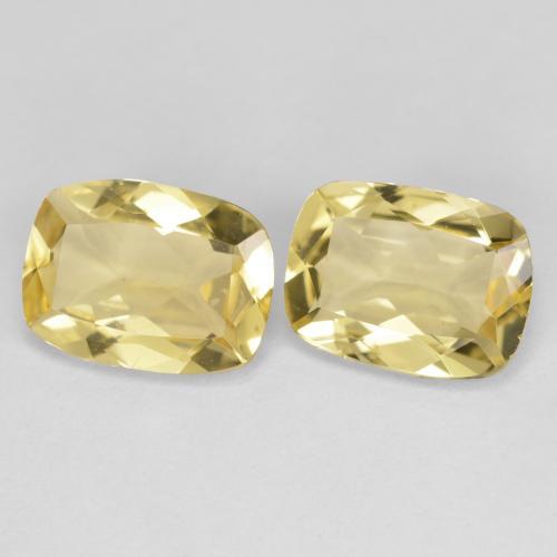 2.79カラットの天然ライトイエローゴールデンベリル（8.8×6.6 mm・クッションカット）