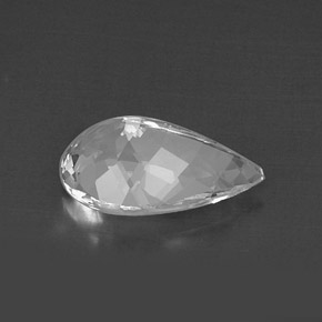 5.15カラットの天然ホワイトゴシェナイト（15.6×9.8 mm・洋梨の形）
