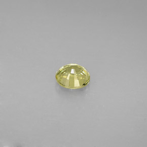 0.59カラットの天然ライムグリーングロッシュラーガーネット（4.88 mm・ラウンドカット）