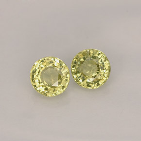 カラットの天然ライムグリーングロッシュラーガーネット（4.22 mm・ラウンドカット）