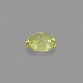 0.91カラットの天然ゴールデングリーングロッシュラーガーネット（6.5×5.2 mm・オーバルカット）