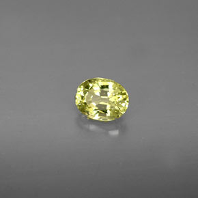 0.49カラットの天然ゴールデングリーングロッシュラーガーネット（5.3×4 mm・オーバルカット）
