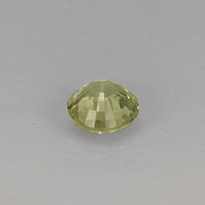 0.35カラットの天然ゴールデングリーングロッシュラーガーネット（4.21 mm・ラウンドカット）
