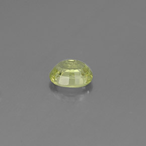 0.52カラットの天然ライムグリーングロッシュラーガーネット（5.1×4.3 mm・オーバルカット）