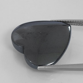 25.88カラットの天然ブラックグレーヘマタイト、ハート型、オペーク