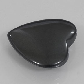 22.90カラットの天然ブラック＆グレーヘマタイト（20.3×19.1 mm・ハート型）