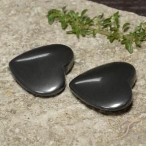 Shop natural 46.25ct ダークグレー ヘマタイト gems, 心臓, from ブラジル at GemSelect. In stock, global shipping!