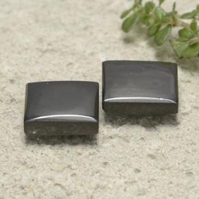 6.62カラットの天然ブラック＆グレーヘマタイト（8.7×8.5 mm・四角）