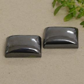 48.80カラットの天然ブラック＆グレーヘマタイト（17.5×12.6 mm・バゲット）