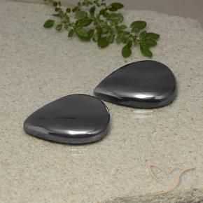 Shop natural 68.39ct ダークグレー ヘマタイト gems, 洋梨の形, from ブラジル at GemSelect. In stock, global shipping!