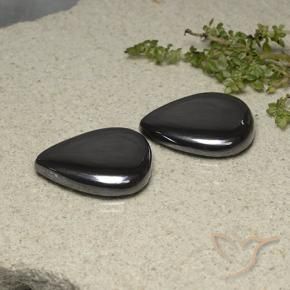 Shop natural 58.28ct ブラックグレー ヘマタイト gems, 洋梨の形, from ブラジル at GemSelect. In stock, global shipping!