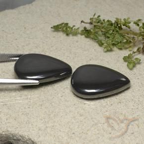 Shop natural 58.28ct ブラックグレー ヘマタイト gems, 洋梨の形, from ブラジル at GemSelect. In stock, global shipping!