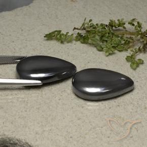 Shop natural 60.34ct ブラックグレー ヘマタイト gems, 洋梨の形, from ブラジル at GemSelect. In stock, global shipping!