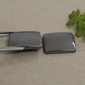 9.80カラットの天然ブラック＆グレーヘマタイト（11.1×11 mm・四角）