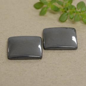 9.50カラットの天然ブラック＆グレーヘマタイト（11×11 mm・四角）