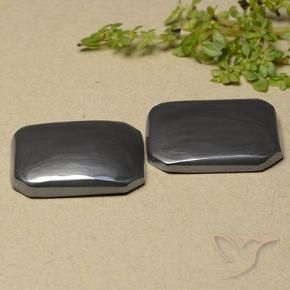Shop natural 37.51ct ダークグレー ヘマタイト gems, 八角形 / エメラルドカット, from ブラジル at GemSelect. In stock, global shipping!
